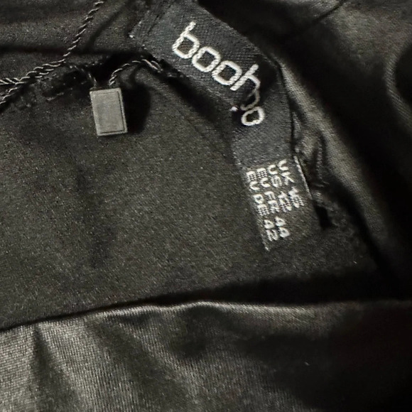 Boohoo High Waisted Shiny Leggings - Picture 6 of 7